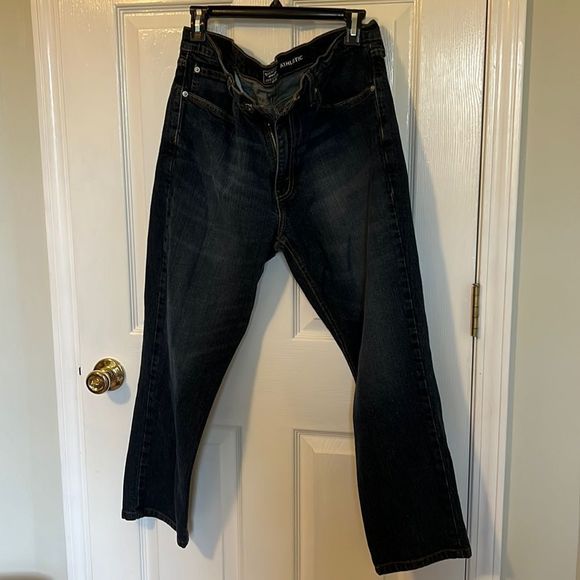 Signature by Levi Strauss Other - Signature Levi Athletic Straight Leg W34 L 30